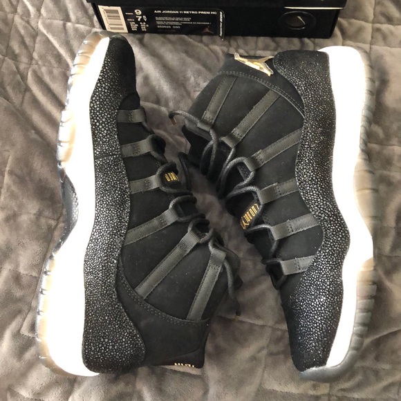 Woman’s air Jordan 11 retro prem HC - Picture 3 of 7